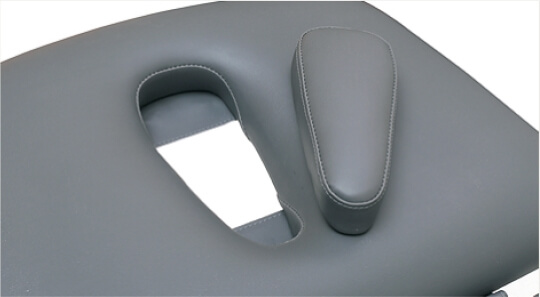 Detail hoofdsteun electrische massagetafel | demassagetafel-specialist.nl