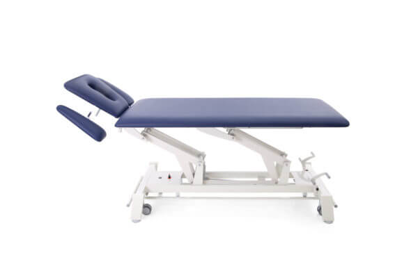 Electrische massagetafel “Prestige” 4 segmenten, 4 wielen | demassagetafel-specialist.nl